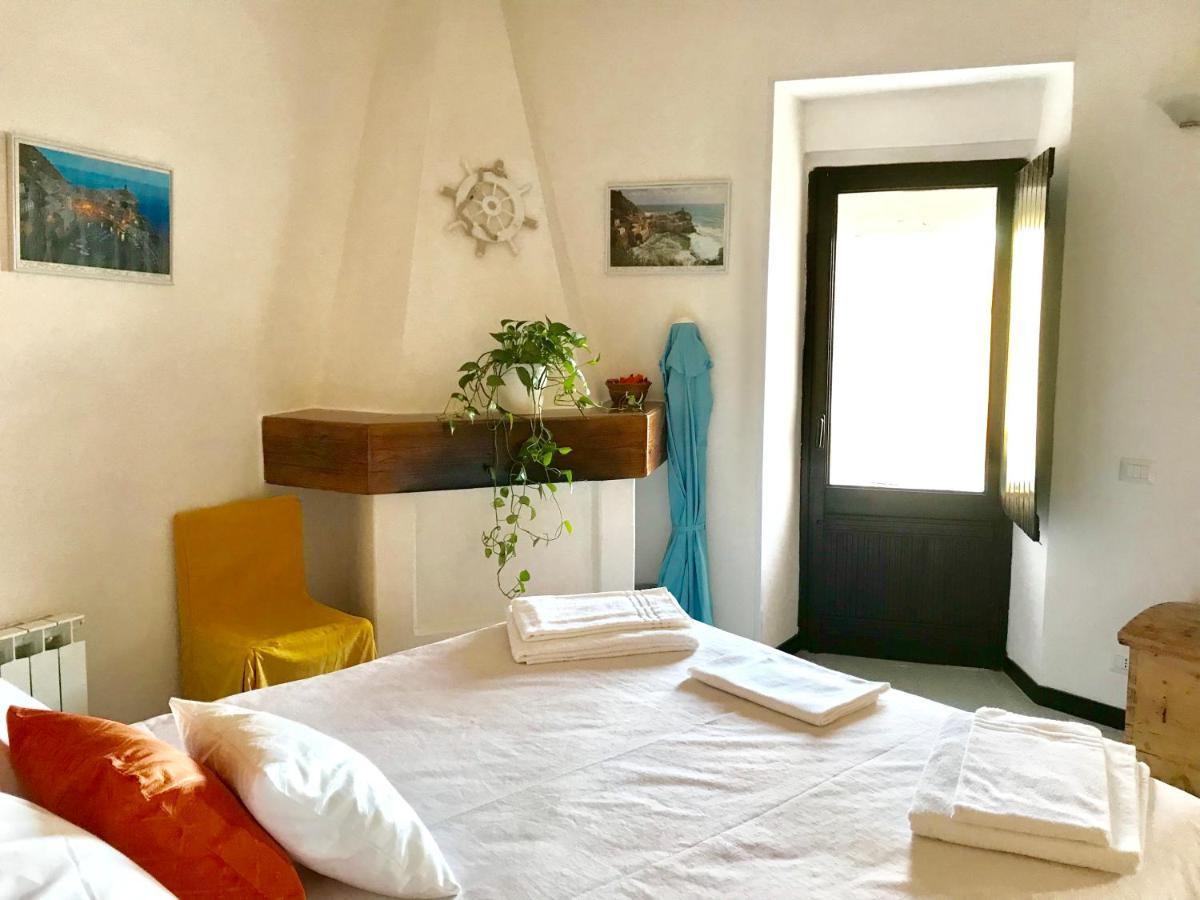 La Marina Tower Apartment With Private Sea View Terrace Vernazza Exterior foto